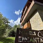 Els Encantats 3* Espot