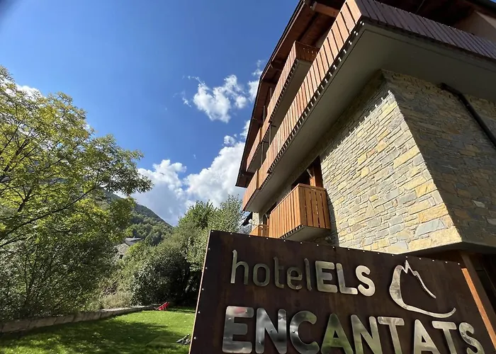 Els Encantats 3* Espot